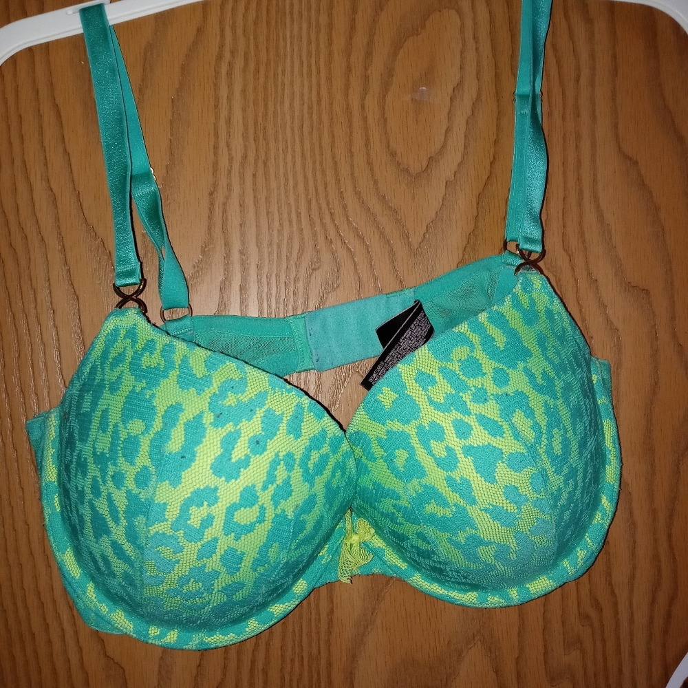 VS Very Sexy Bra